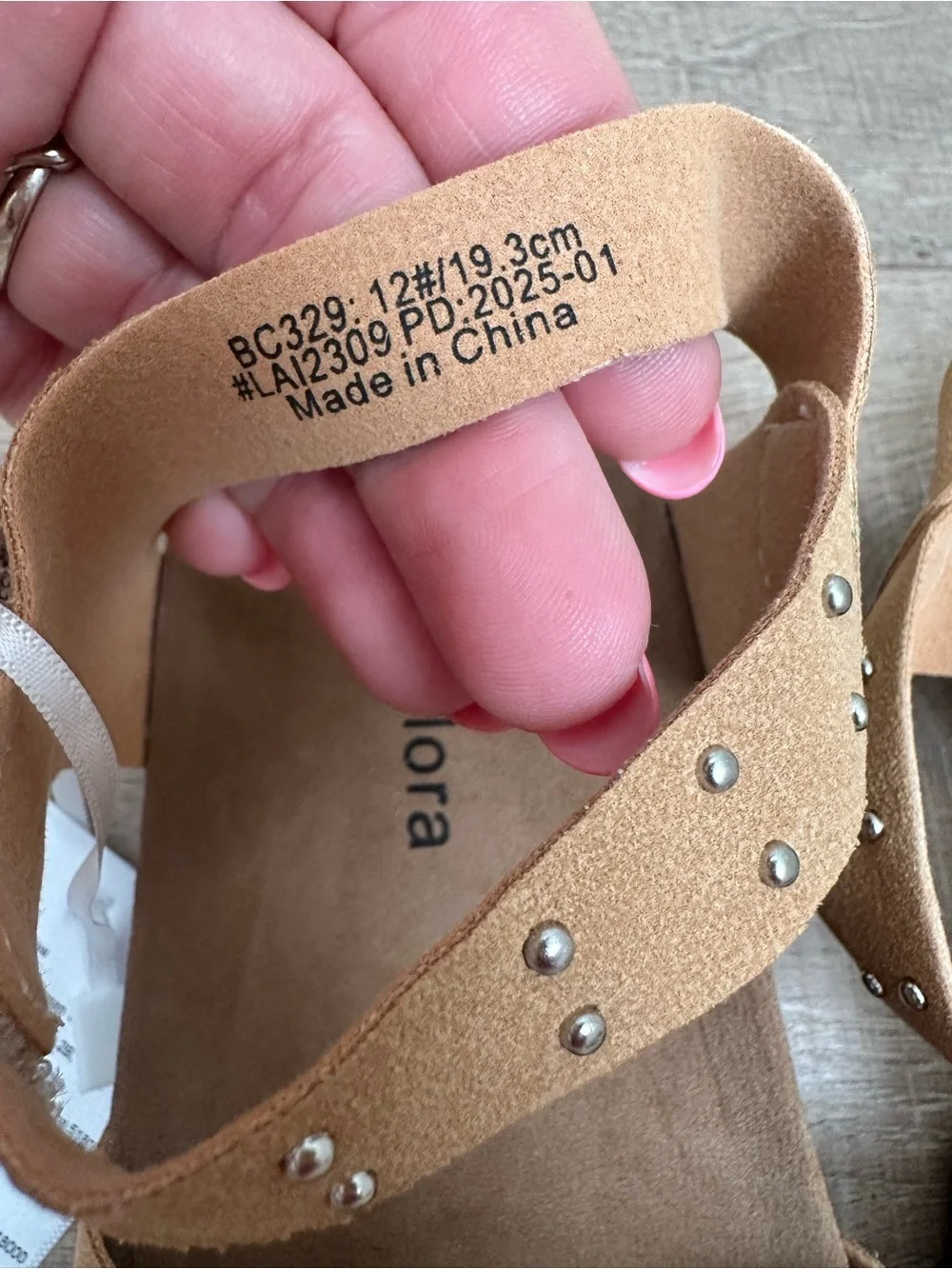 Felix & Flora tan adjustable